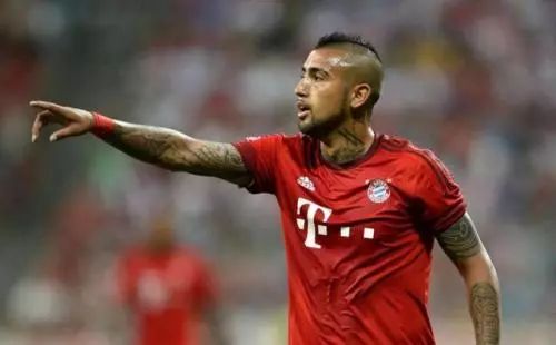  菲尔特后卫临危救主，门线解围保住平局果实